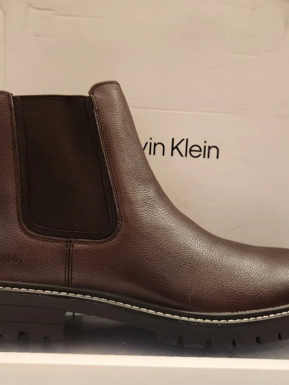 Calvin Klein 